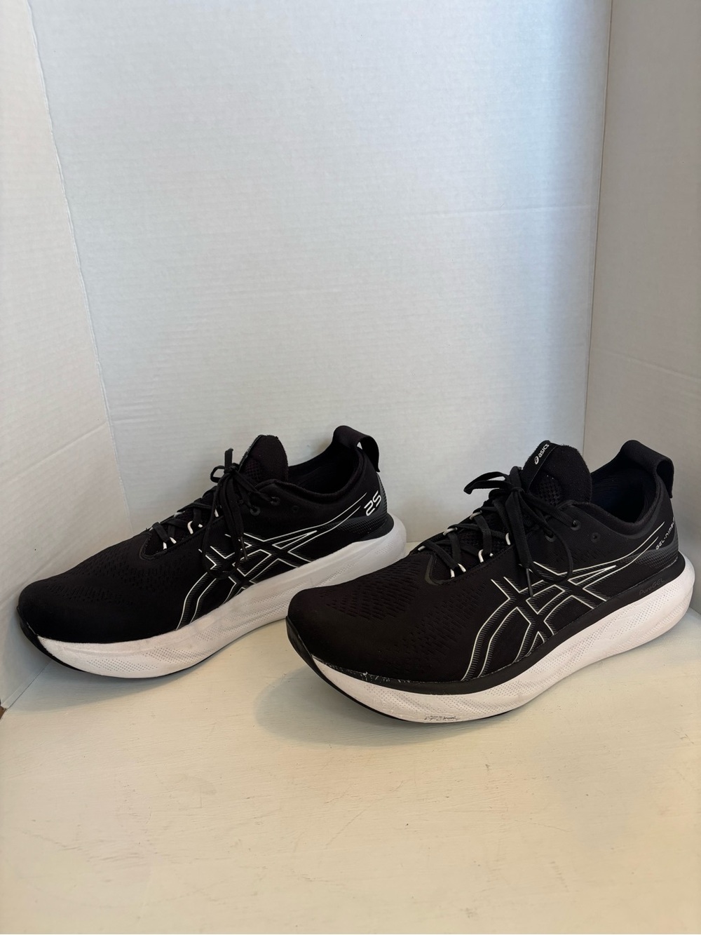 ASICS GEL-Nimbus 25 black and white athletic shoes men’s size US 15 - Picture 2 of 9